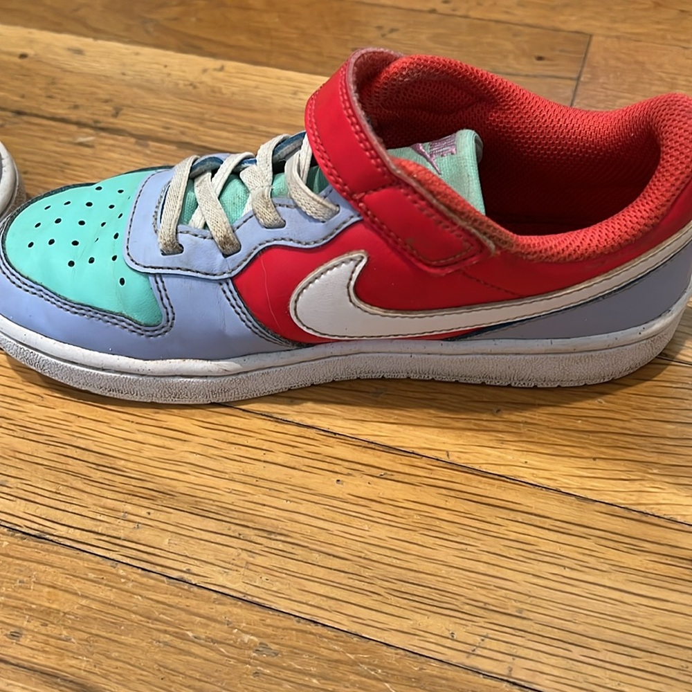 Nike Kids' Red and Light Blue Sneakers - Picture 8 of 8